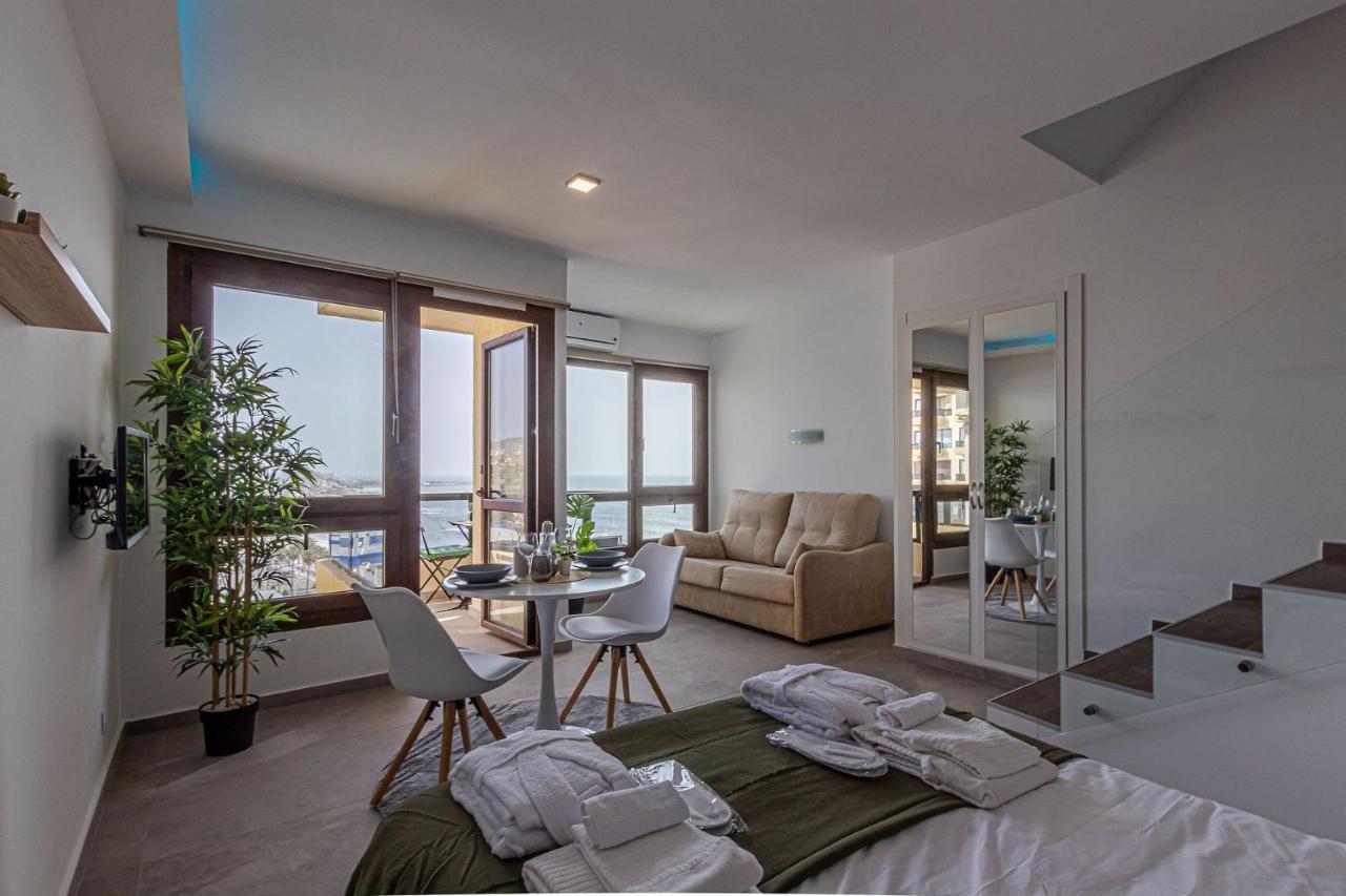 Beachfront With Spectacular Views And Swimming Pool Benalmádena Zewnętrze zdjęcie
