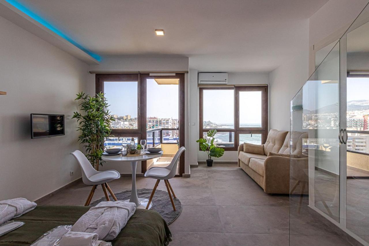 Beachfront With Spectacular Views And Swimming Pool Benalmádena Zewnętrze zdjęcie