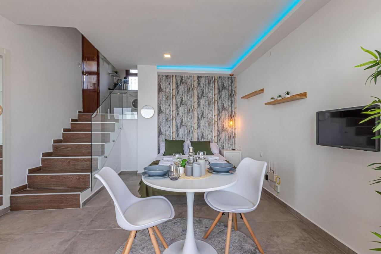 Beachfront With Spectacular Views And Swimming Pool Benalmádena Zewnętrze zdjęcie