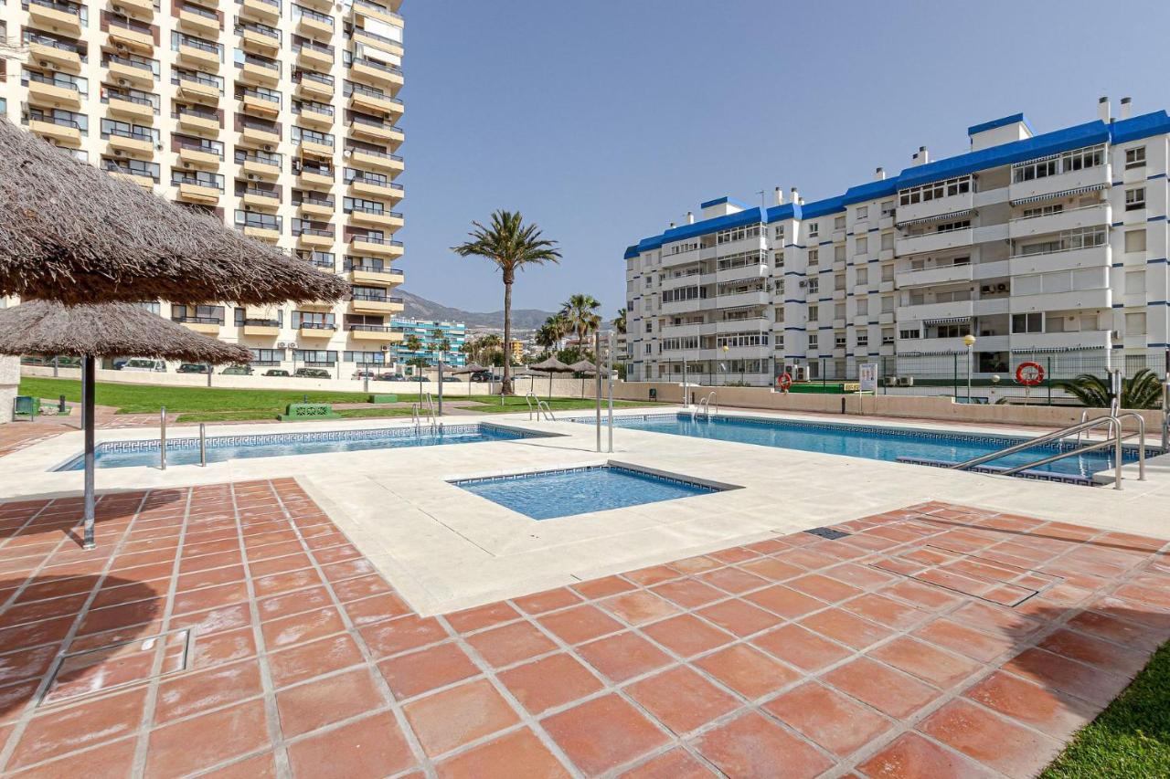Beachfront With Spectacular Views And Swimming Pool Benalmádena Zewnętrze zdjęcie