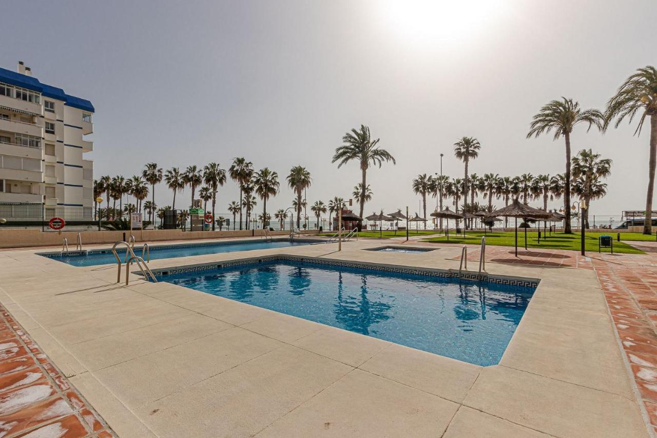 Beachfront With Spectacular Views And Swimming Pool Benalmádena Zewnętrze zdjęcie