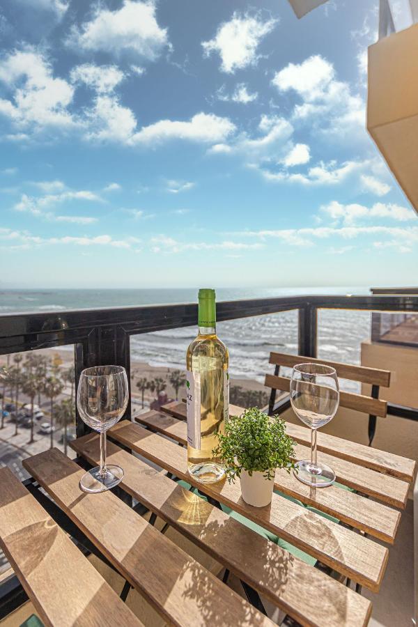 Beachfront With Spectacular Views And Swimming Pool Benalmádena Zewnętrze zdjęcie